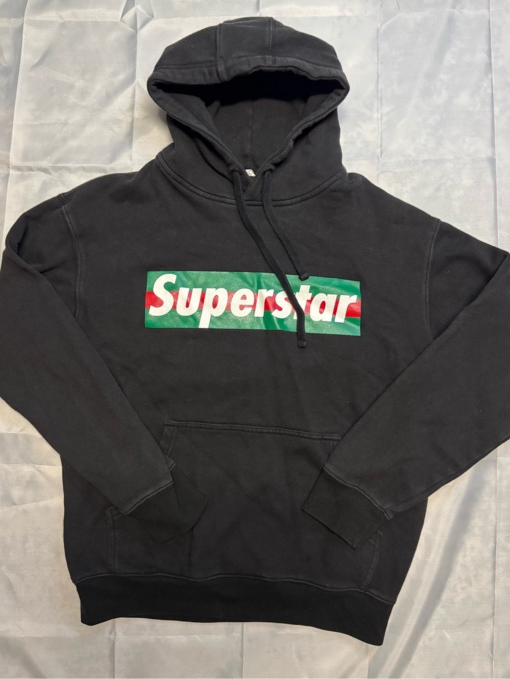 Graphic Pullover Hoodie in Black Size Large